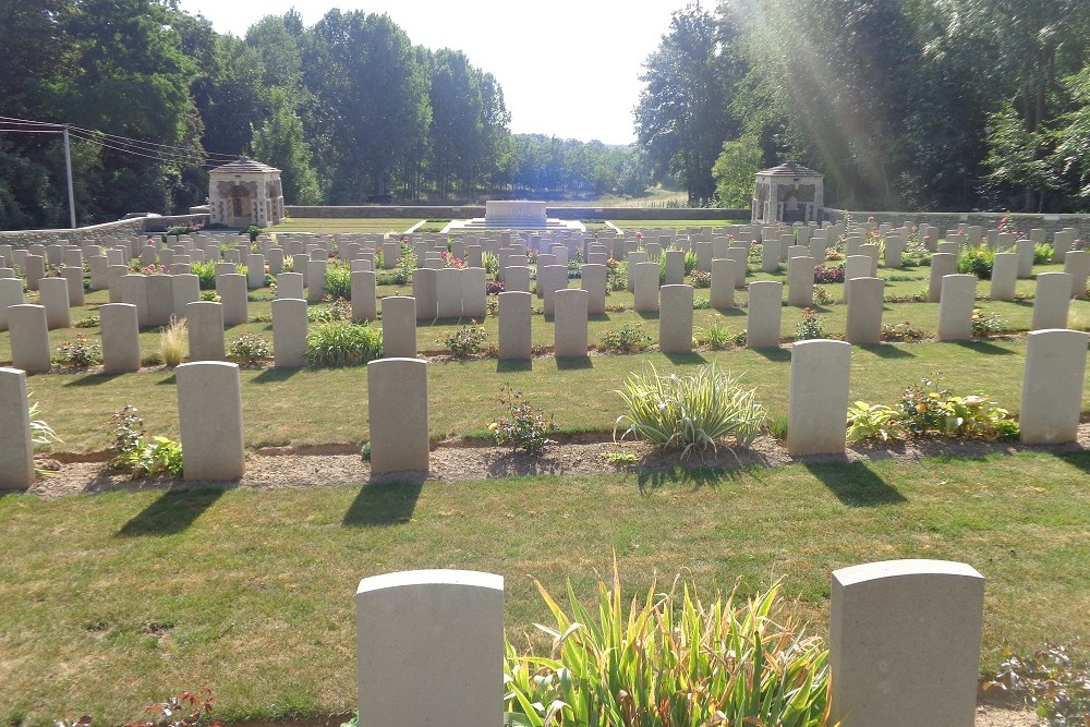 Commonwealth War Cemetery Becourt #2