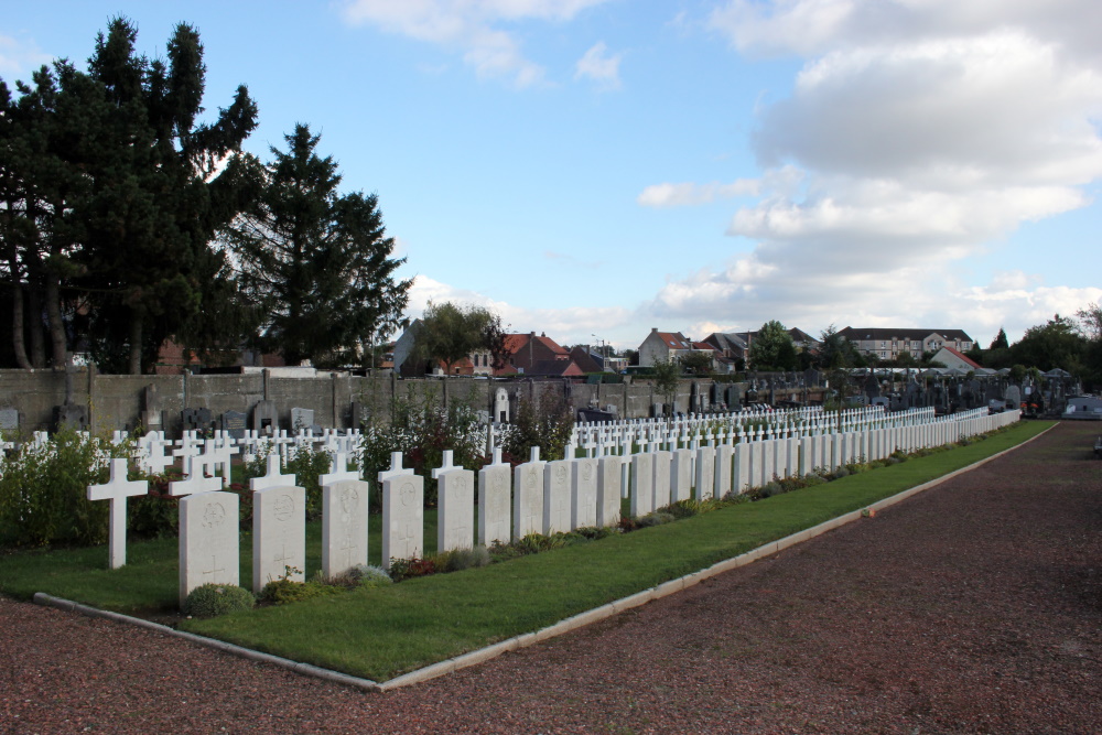 War Cemetery Bully-les-Mines French Extension #2