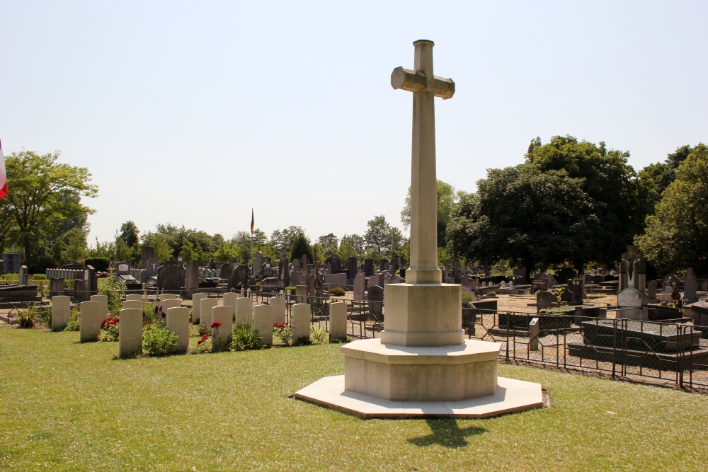 Commonwealth War Graves De Panne #2