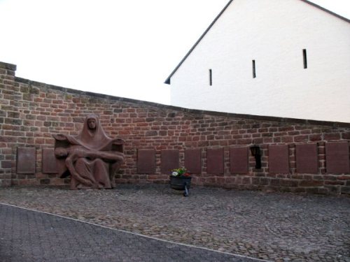 Oorlogsmonument Landscheid #1