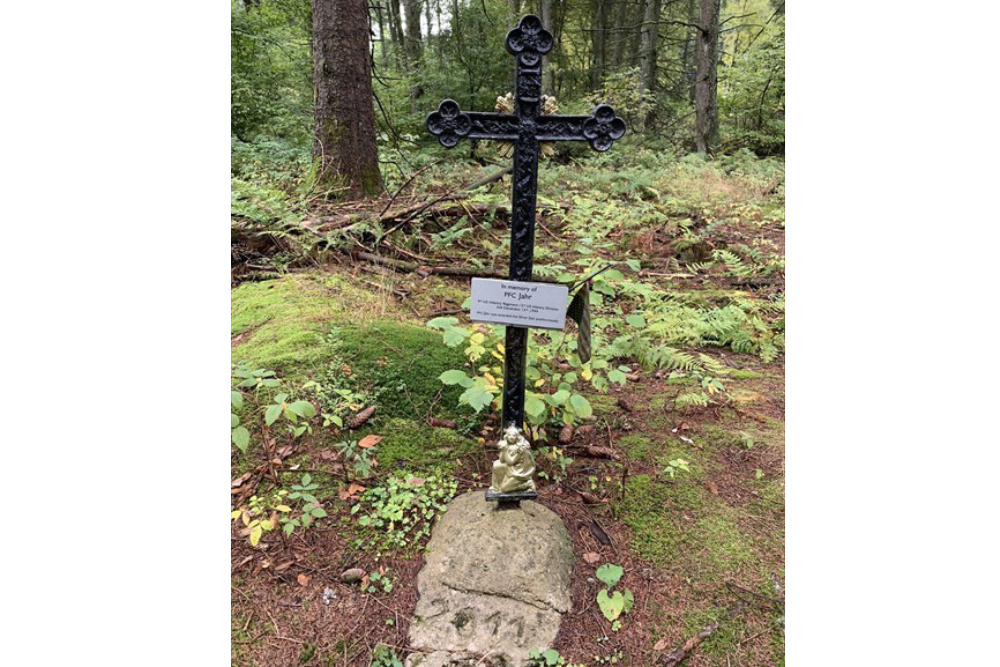 Memorial Cross PFC Jahr