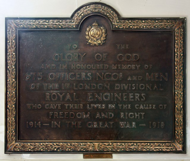 Oorlogsmonument St. John Church Bethnal Green