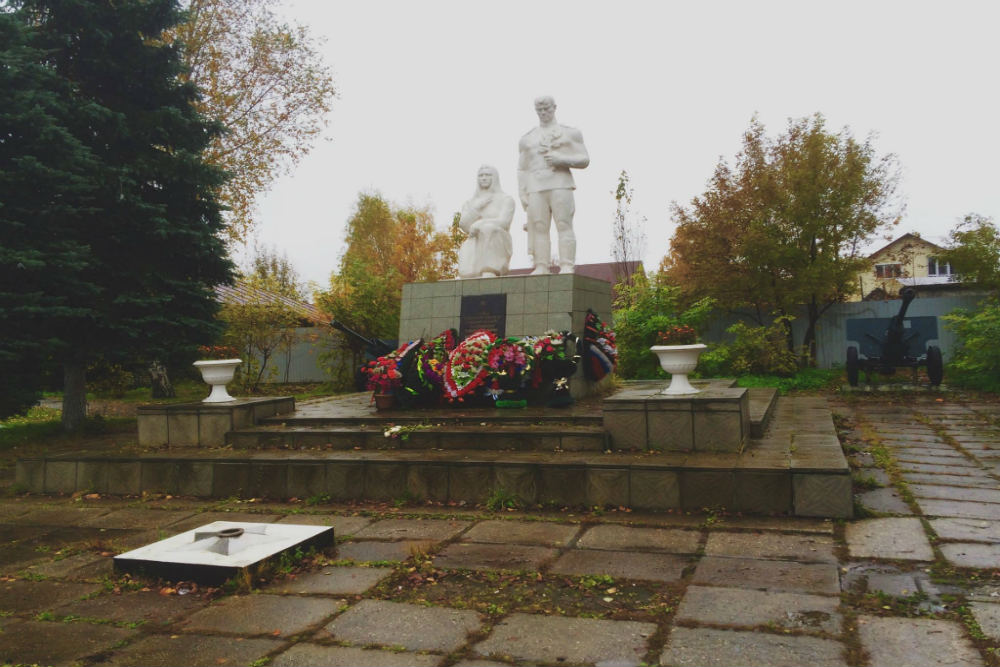 Oorlogsmonument Soldaten Pokrov