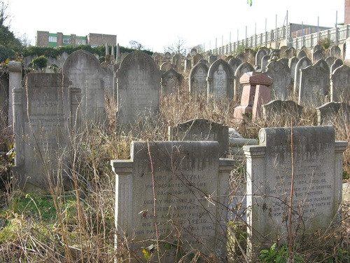 Commonwealth War Grave Florence Place Jewish Cemetery