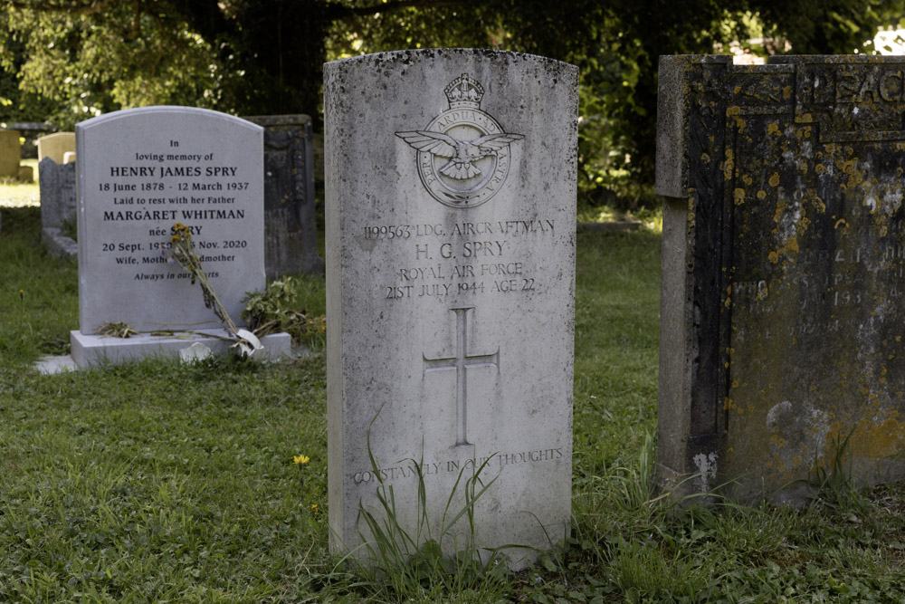 Oorlogsgraven van het Gemenebest St Michael Churchyard #1
