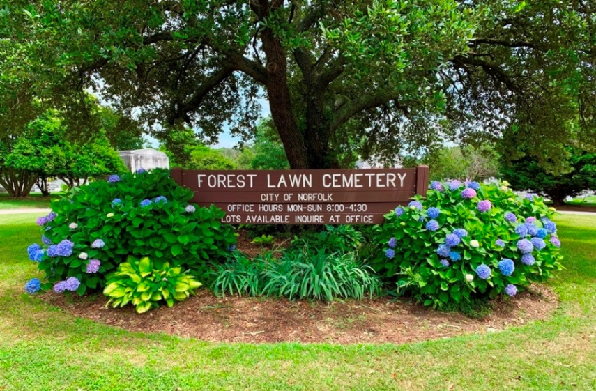 Commonwealth War Graves Forest Lawn Cemetery