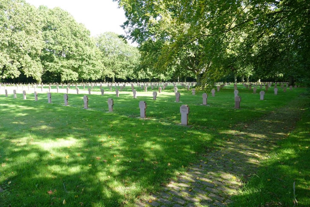 German War Cemetry Saint Desir-de-Lisieux #3