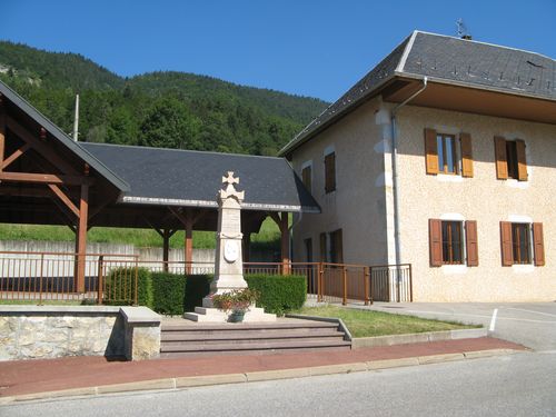 Oorlogsmonument Leschaux #3