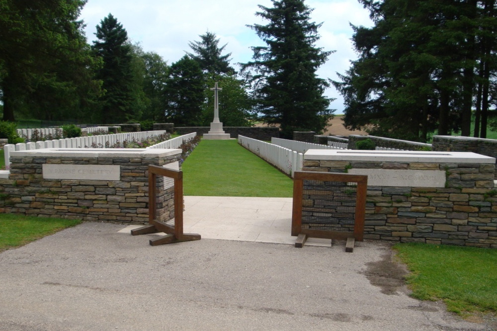 Commonwealth War Cemetery Y Ravine #1