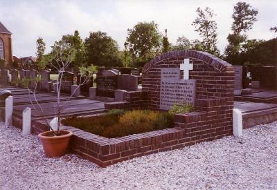 Commonwealth War Graves General Cemetery Nieuwolda #2