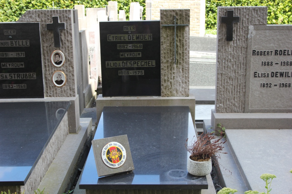Belgische Graven Oudstrijders Esen #2