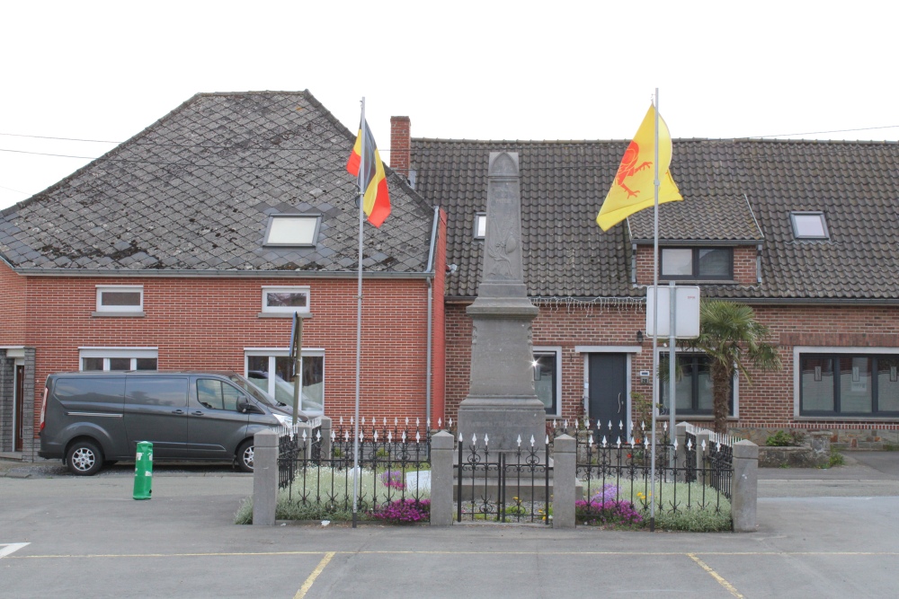 War Memorial Huisssignies #1