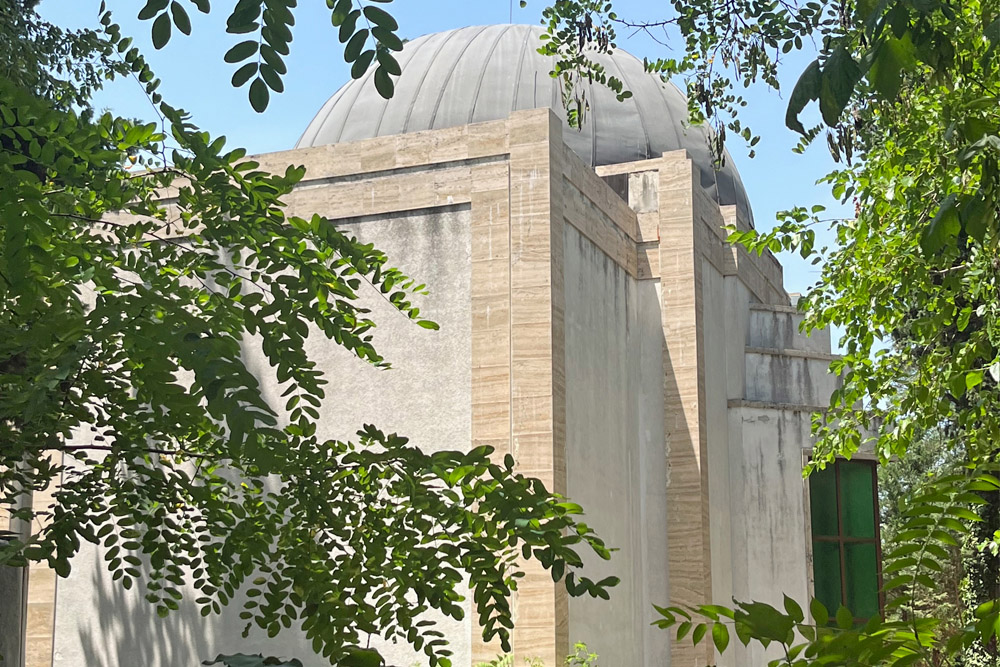 Mausoleum of the Albanian Royal Family #1