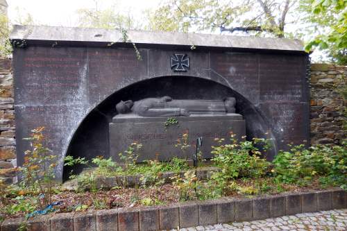 Oorlogsmonument Rhens