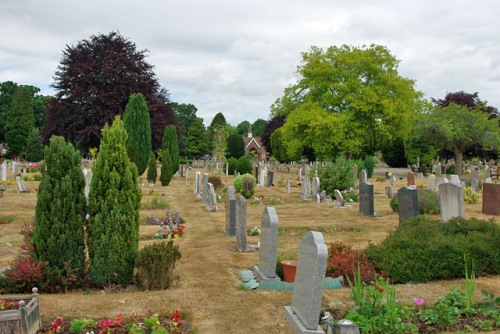 Commonwealth War Graves Hills Cemetery