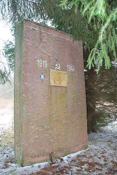 Memorial Former Village Ust'-Ruditsa