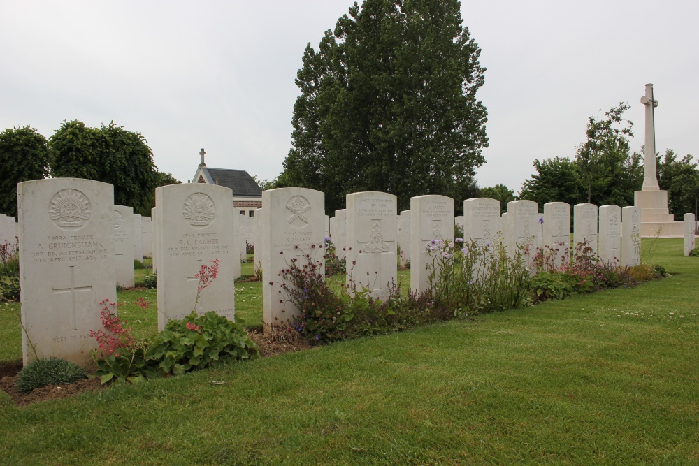 Commonwealth War Cemetery Beaumetz Cross Roads #3