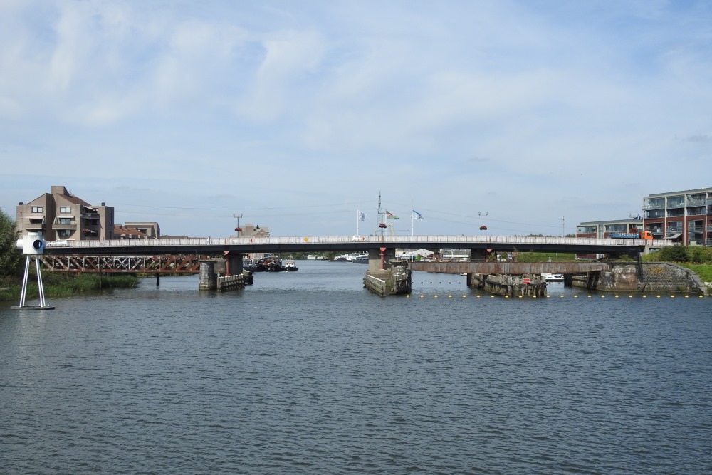 Former Railway Bridge Geertruidenberg #4