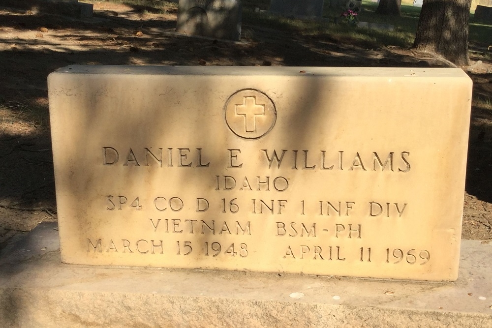 American War Grave Dubois Cemetery #1