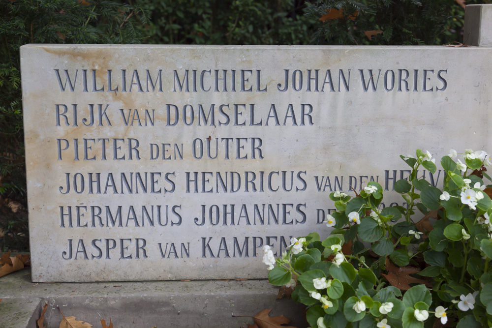 Dutch War Graves Old General Cemetery Leersum #2