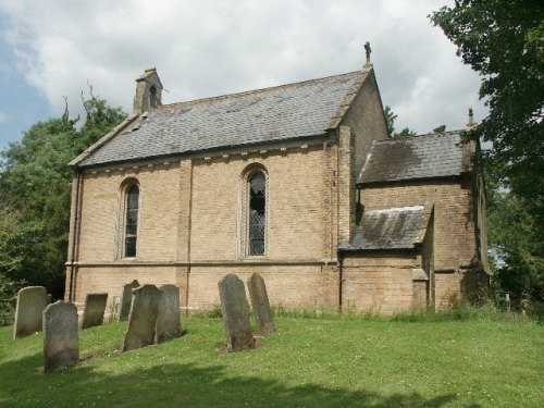 Oorlogsgraf van het Gemenebest St. Andrew Churchyard #1