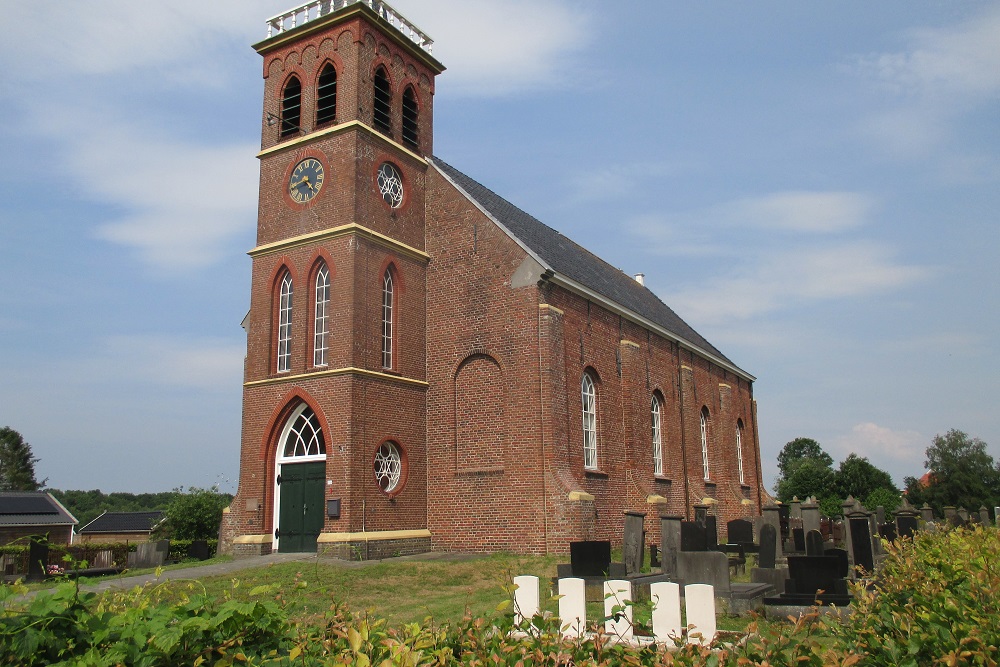 Oorlogsgraven van het Gemenebest Protestantse Begraafplaats Kropswolde #1