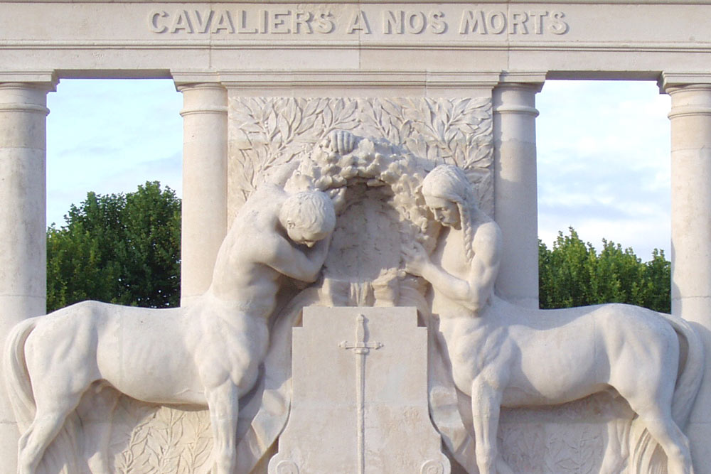 Cavalerie Monument Saumur #2