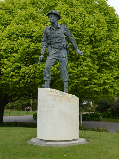 Charles Upham (VC and Bar) Statue #1