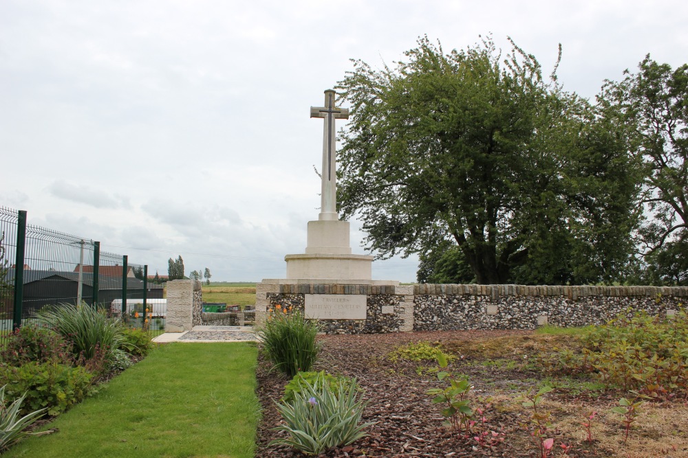 Commonwealth War Cemetery Ervillers #1