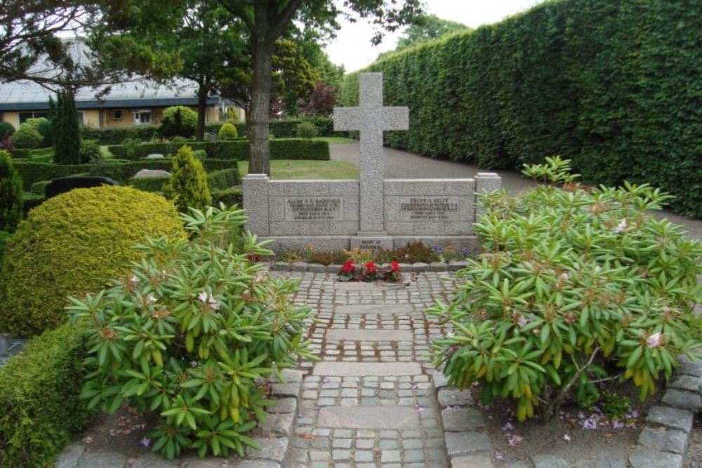 Commonwealth War Graves Struer Churchyard Extension #1