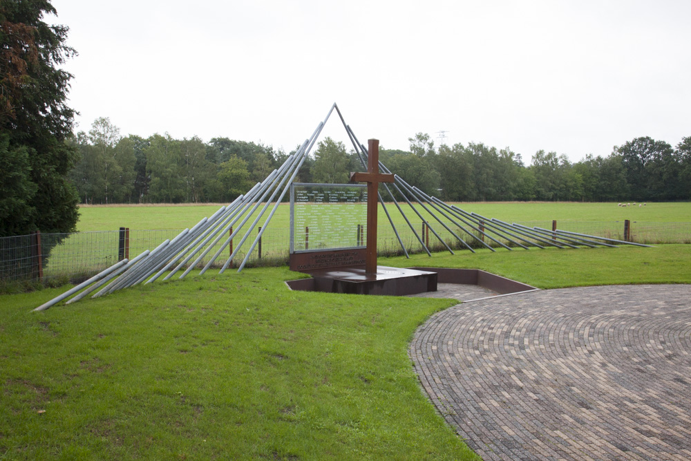 Location & Memorial De Woeste Hoeve #5