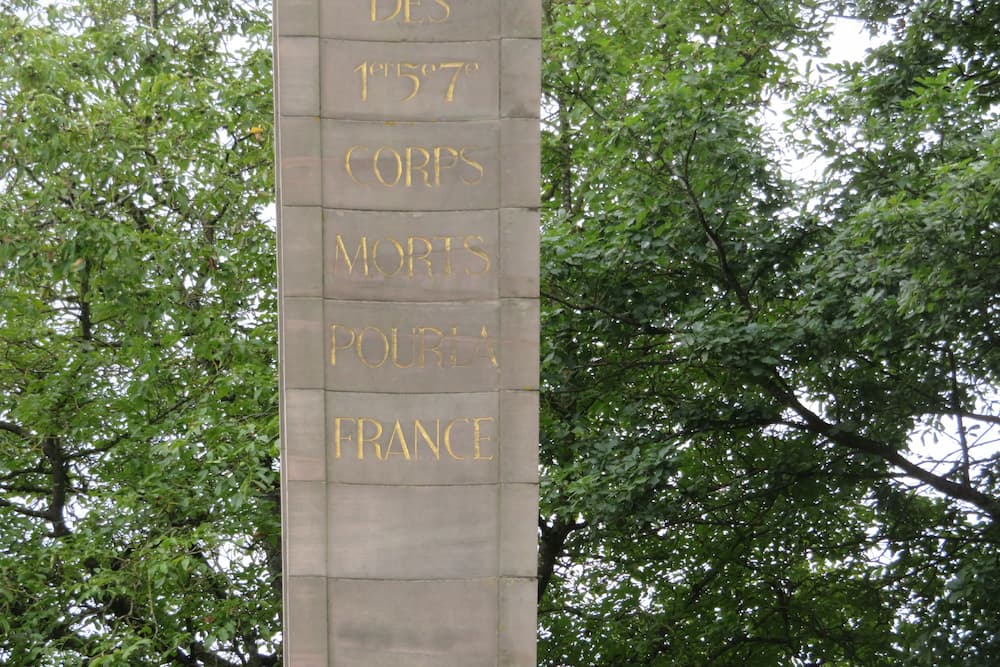 Monument 1er, 5e en 7e Corps Armée Française #3