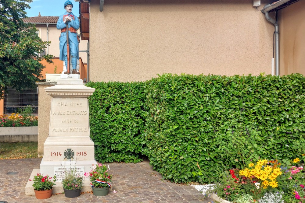 War Memorial Chaintré #1