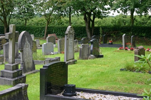 Commonwealth War Graves St Michael Churchyard #1