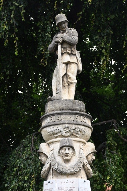 War Memorial Rust #3