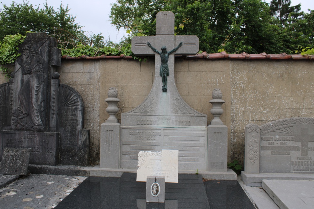 Belgian Graves Veterans Bon-Secours #2