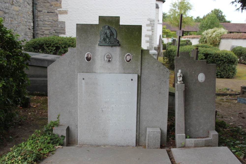 Belgian War Graves Sint-Martens-Latem