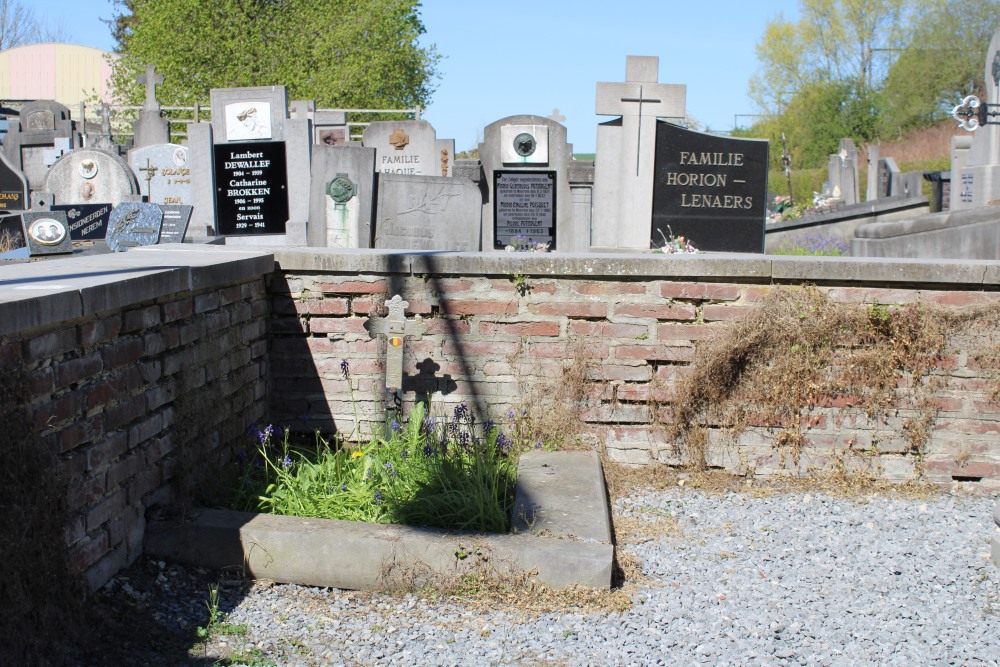 Oorlogsmonument Nerem - Belgisch Oorlogsgraf Nerem #3