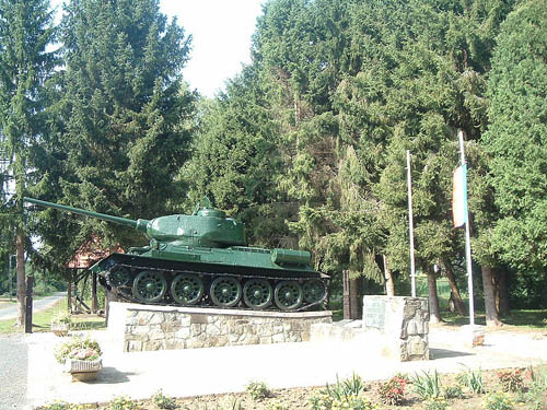 T-34/85 Tank Nemesmedves #1