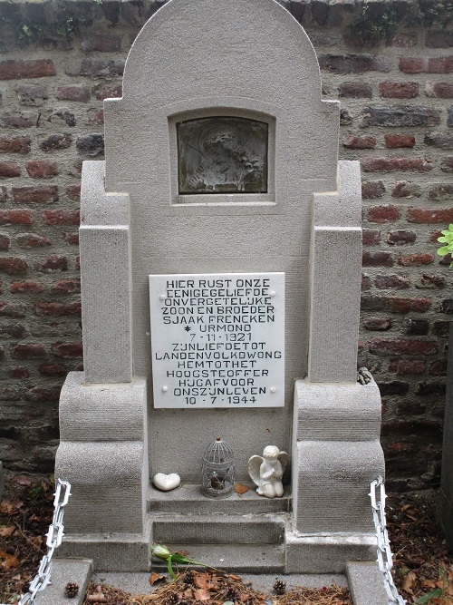 Nederlandse Oorlogsgraven Rooms Katholieke Begraafplaats Kapel in 't Zand Roermond #3