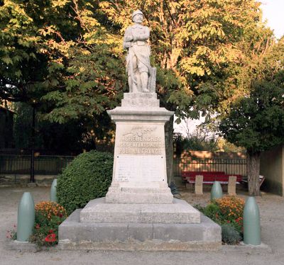 Oorlogsmonument Richerenches #1