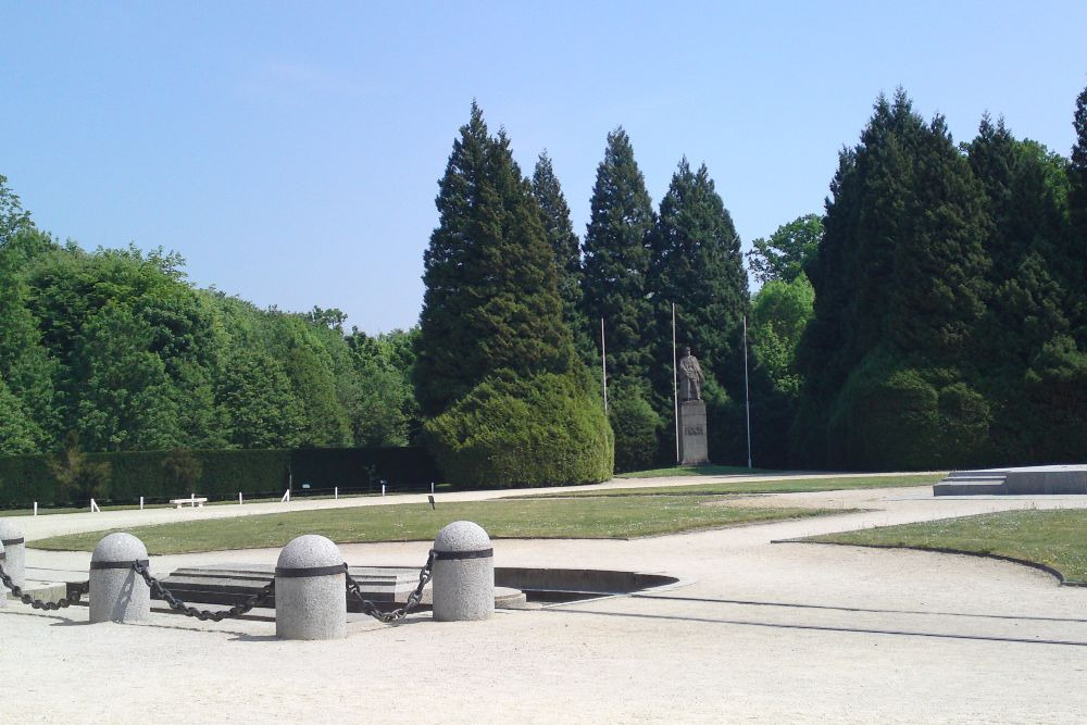 Compiegne Armistice Monument