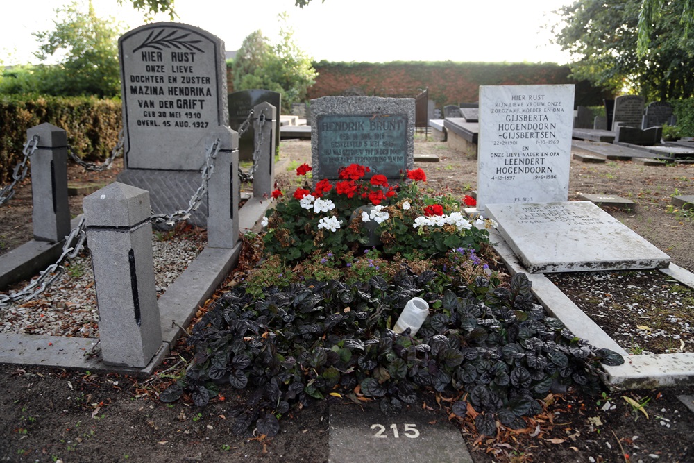 Dutch War Grave General Cemetery Kockengen #2