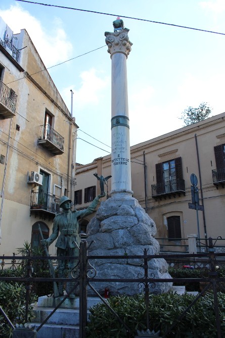 Oorlogsmonument Cefalú #2