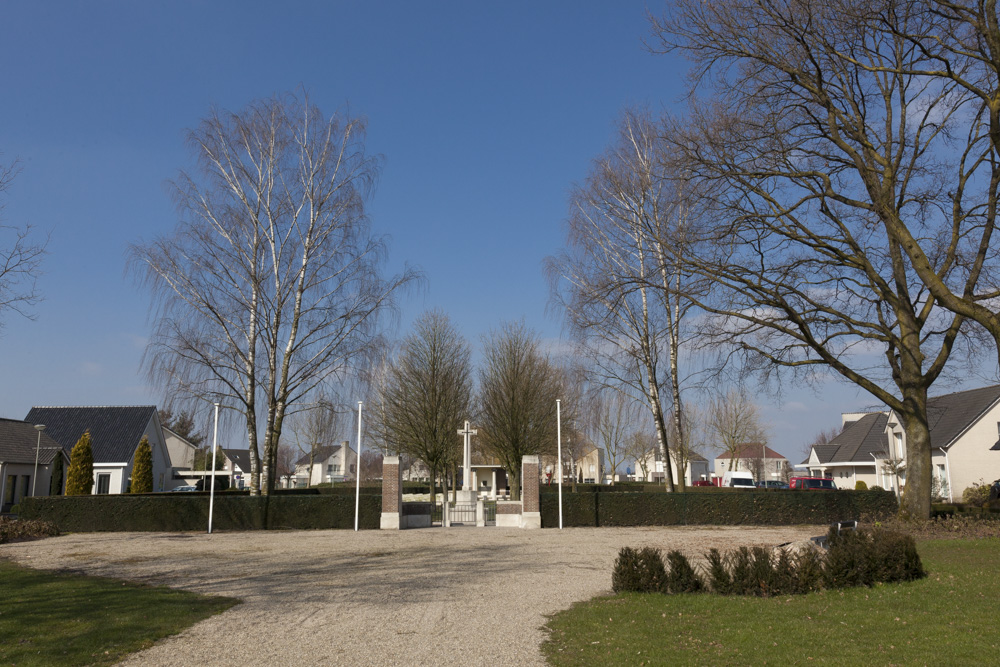 Commonwealth War Cemetery Nederweert #5