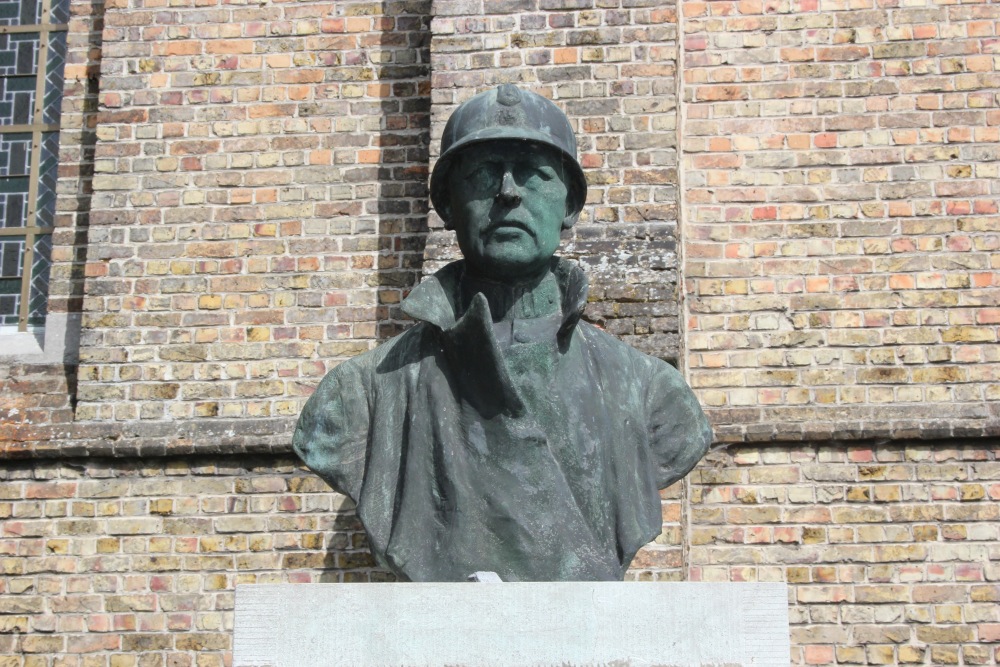 War Memorial Geluveld #3