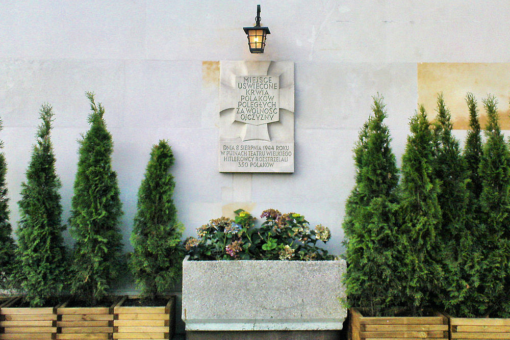 Executiemonument Nationale Theater Warschau #1