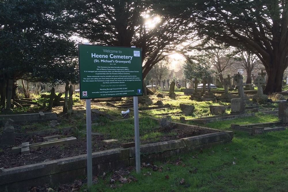 Oorlogsgraven van het Gemenebest St. Botolph Churchyard Extension #1