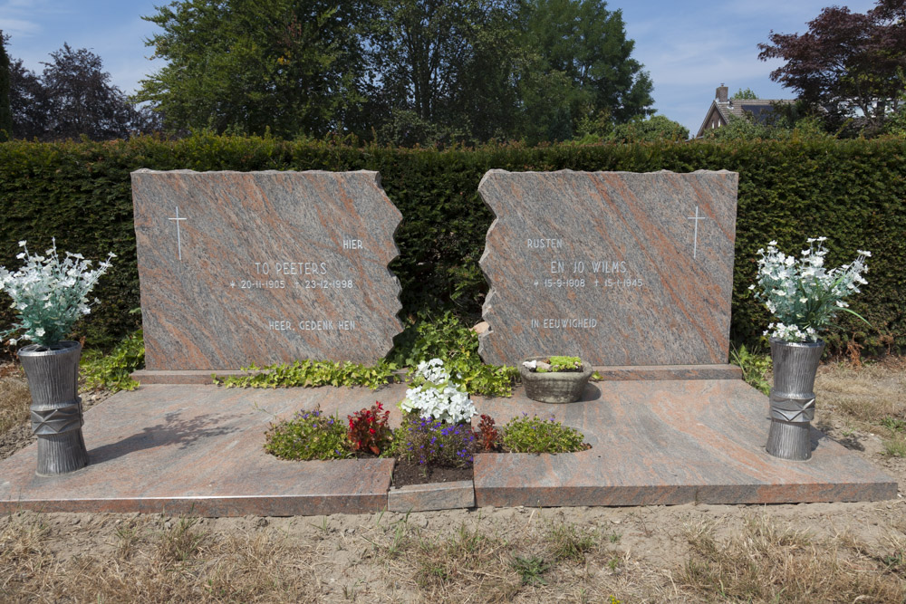 Dutch War Graves Municipal Cemetery Tegelen #2