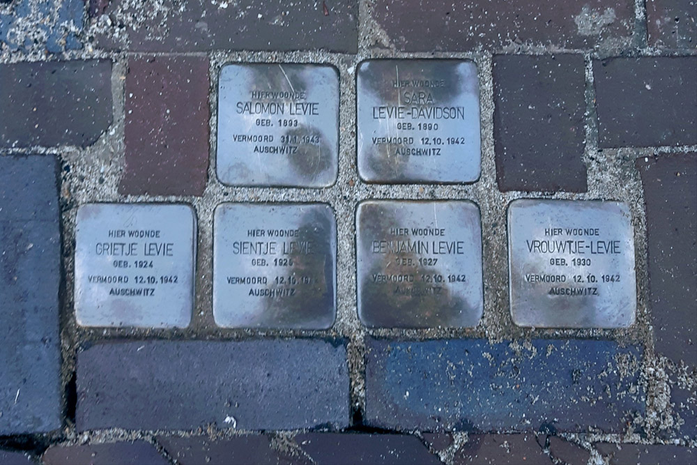 Stolpersteine Papenstraat 5 #1